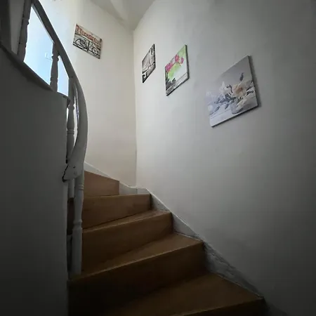 Urban Waves With 2 Bedrooms And Terace * Konstanca